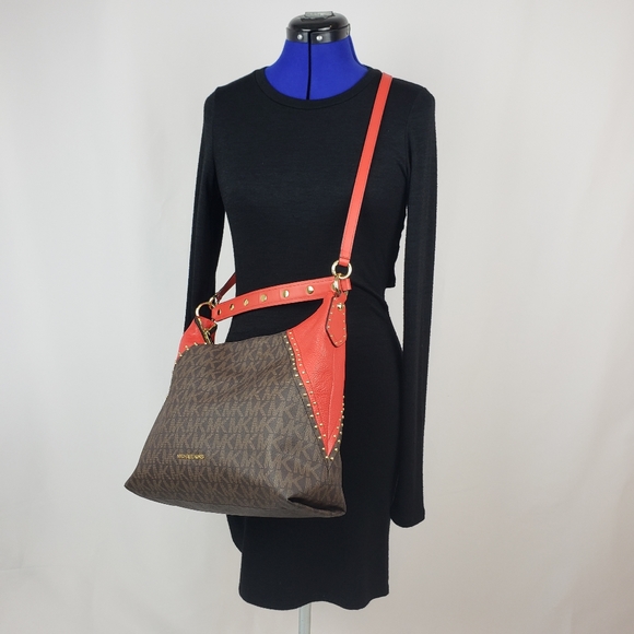 Michael Kors Aria Monogram Crossbody - Picture 10 of 10